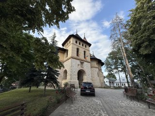 Photo in 17 Strada Mir?u?ilor Ansamblul Union-Centru Centru Suceava 720028 Rom?nia