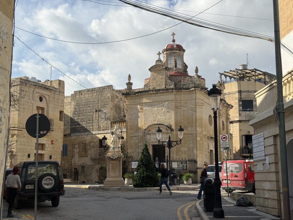 Photo in Misrah il-Parrocca Hal Bajjada Tal-Virtu Rabat Western Region RBT 1528 Malta