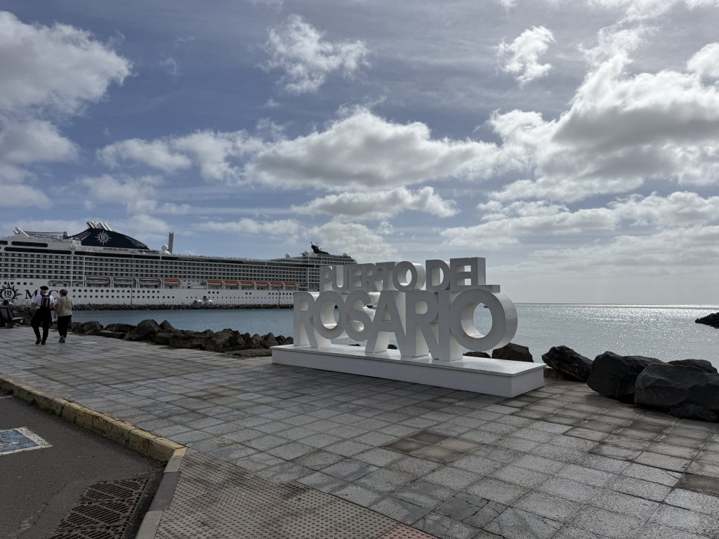 Photo in Avenida de los Reyes de Espana Barriada del Rosario El Charco Puerto del Rosario Las Palmas Canary Islands Spain