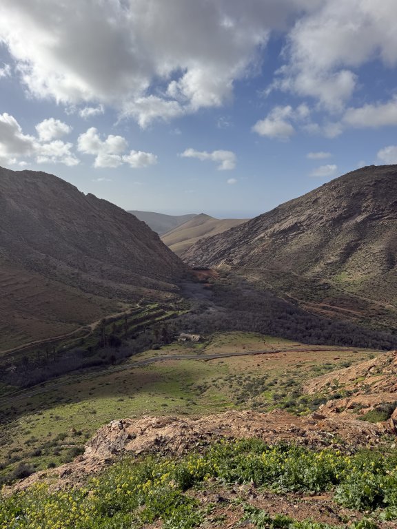 Photo in Mirador Las Penitas Parking FV-30 Vega de Rio Palmas Betancuria Las Palmas Canary Islands 35628 Spain