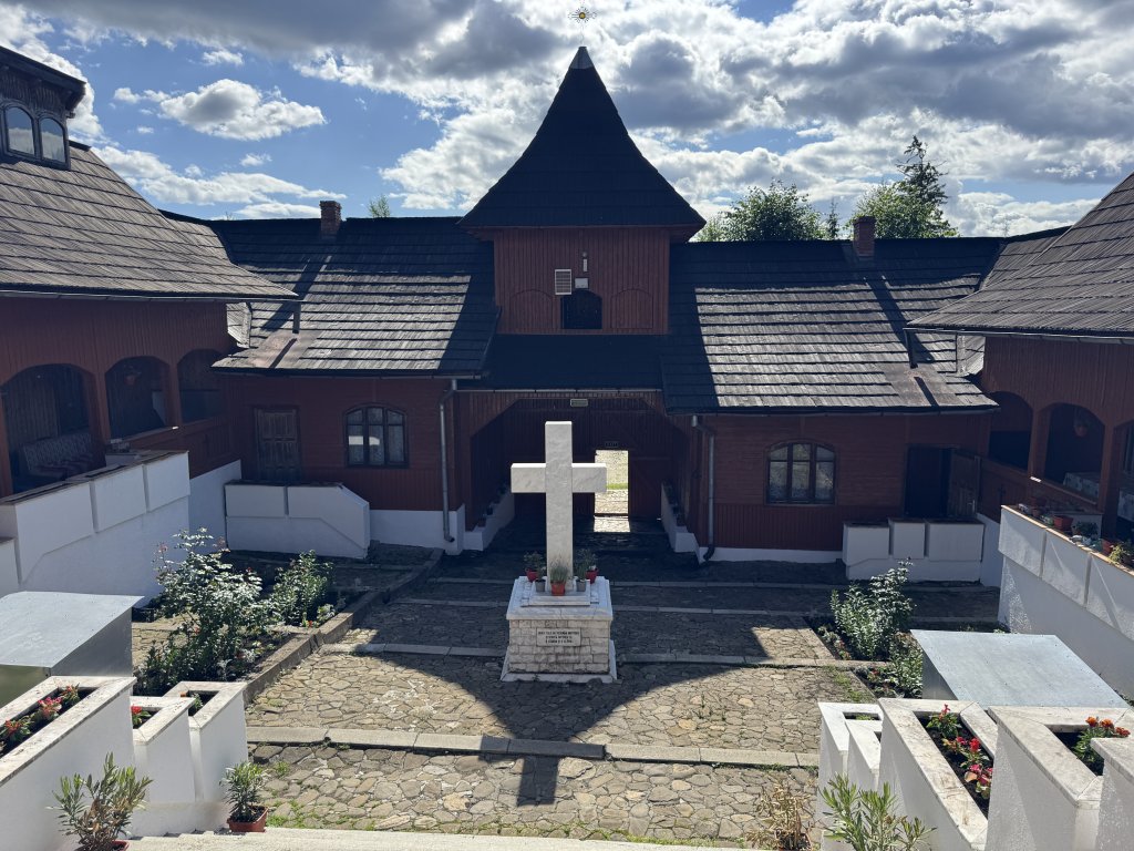 Photo in Biserica Manastirii Sfantul Pantelimon DN17 Pojorata Suceava 727316 Romania