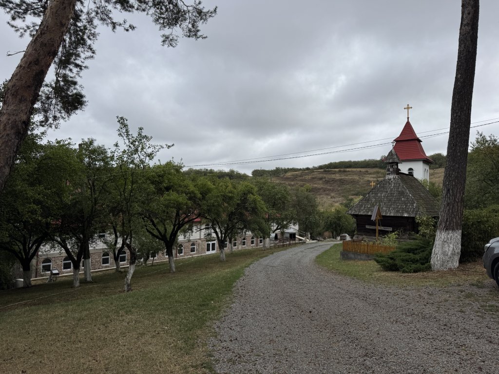 Photo in Manastirea Sanmartinu de Campie DC155 Lenis Raciu Mures 547491 Romania